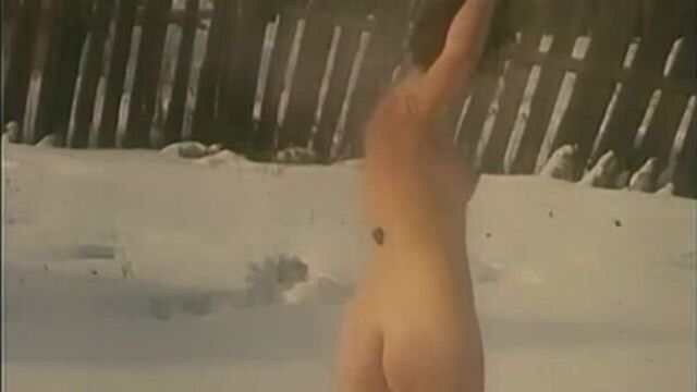 Голые сиськи и волосатая пи,,да татьяны гончаровой