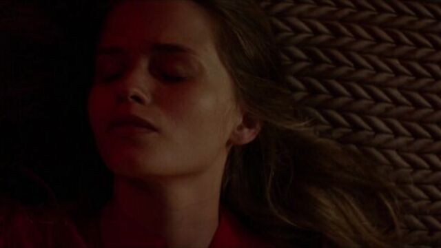 Abbey lee, riley keough nude - welcome the stranger (2018) hd 1080p watch online