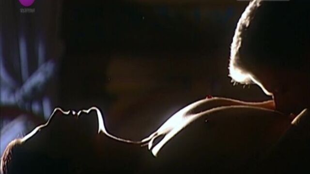 Helena ranaldi nude - presencia de anita s01e06 (br 2001) 720p hdtv