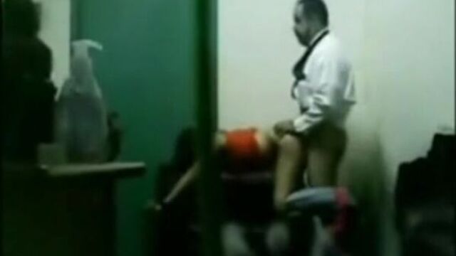 Indian boss fucking his office girls in group sex in cabin - xvideos.com.mp4