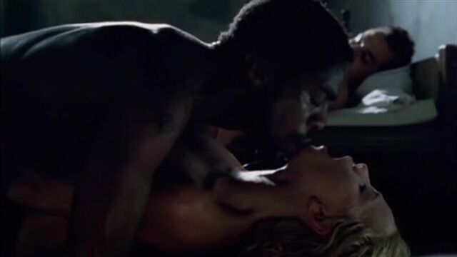 Alice braga - cidade baixa (2005)(sex scene, сцена секса, эротика, постельная сцена, раком, трах, кончил, порно)