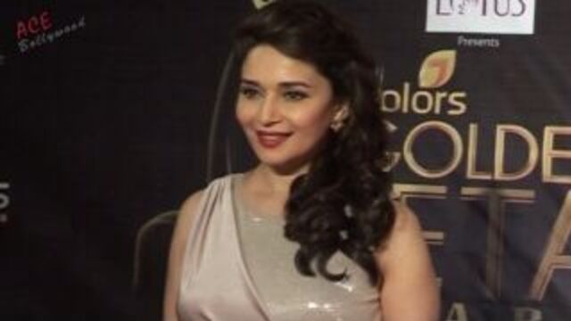 Madhuri dixit in perfect gown at golden petal awards