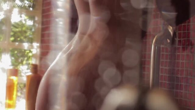 Тина каскиани (tina casciani) голая в фильме "блэкджеки" (blackjacks, seal patrol, 2014) 1080p