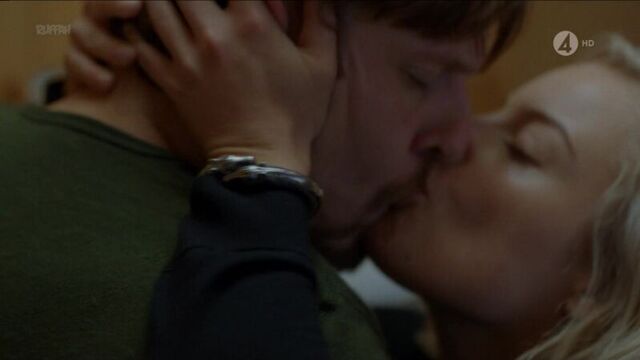 Ida engvoll nude - rebecka martinsson - s01e07 (swe 2017) 1080p hdtv watch online / ида энгволь