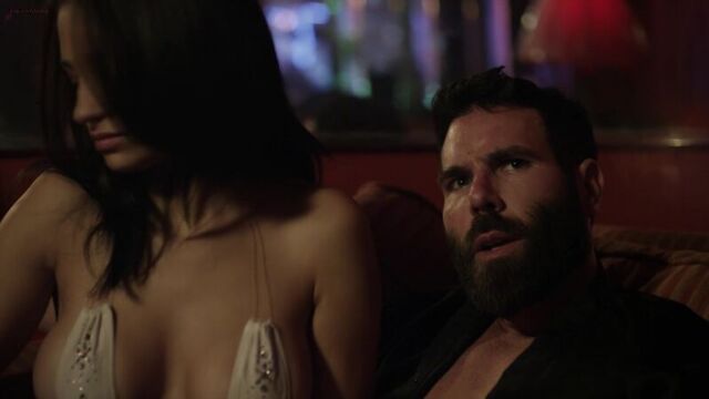 Winter ave zoli nude topless, maria rogers nude - cat run 2 (2014) watch online / винтер эйв золи - всем нужна кэт 2