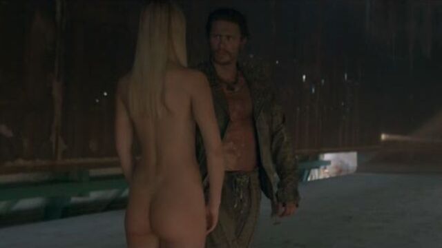 Suki waterhouse nude - future world (2018) hd 1080p watch online / сьюки уотерхаус - мир будущего