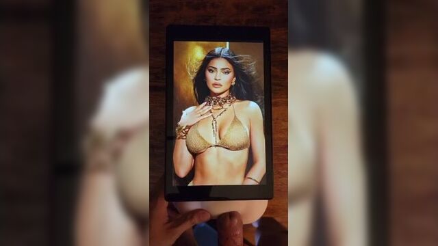 Video by дрочим на кайли дженнер │kylie jenner