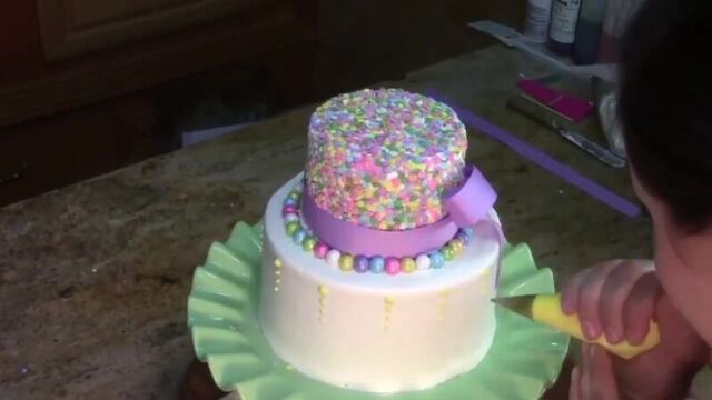 (торт-рецепт-vk) как украсить торт конфетами, украшение торта, декорирование торта мастер класс