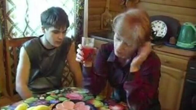 Отпадднаая доммашння порнуша