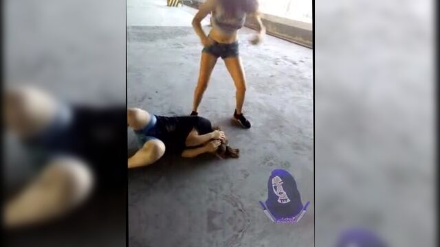 ✘офница✘женская драка.