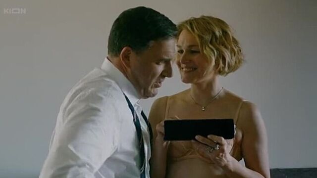 Чиновница (2021)виктория толстоганова в прозрачном бюстгальтере