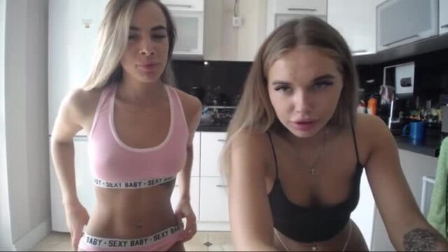 Порно русских лесбиянок на кухне. секс milf hd анал инцест мамка зрелая