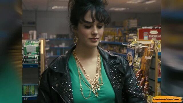 Показала сисечки продавцу - эстетика секса в кино