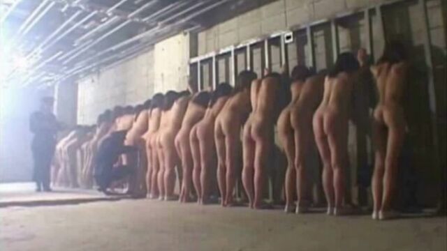 Принудительное групповое раздевание, cfnf, принудительная нагота, женщины за решёткой