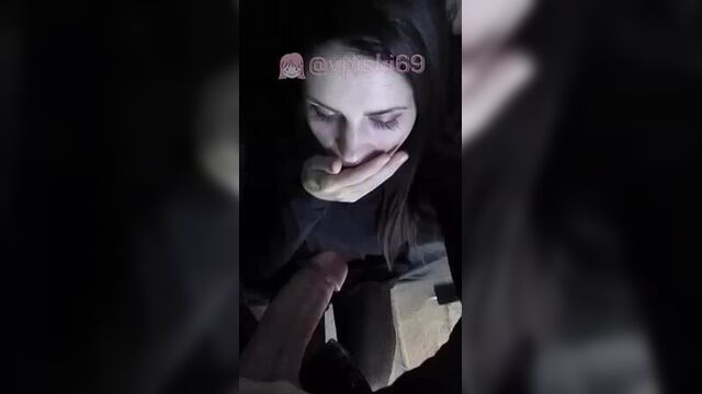 Не хочет сосать на камеру. дал на клык красивой шлюхе. слив бывшей. русское домашнее порно