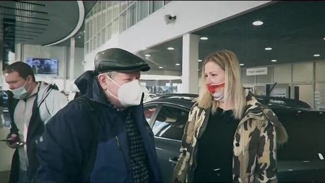 Известная блогерша лиса, автор канала "лиса рулит", подарила своему отцу новый kia mohave .