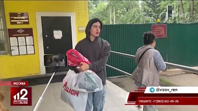 Блогер хилми заявил, что причиной драки в кафе стала его внешность.mp4