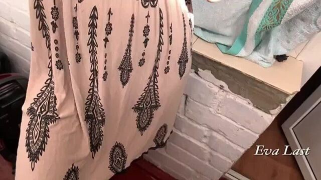 Жена соседа