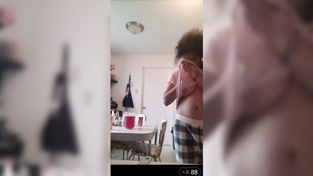 Faith loves 23 and shares her big tits on instagram