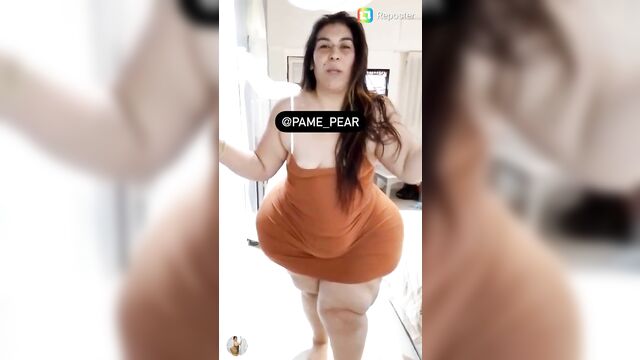 Fat bbw shakes her big ass in the kitchen all alone