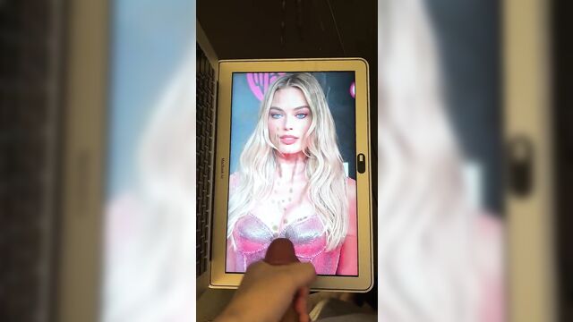 Margot robbie gets a mouthful of cum in this tribute video