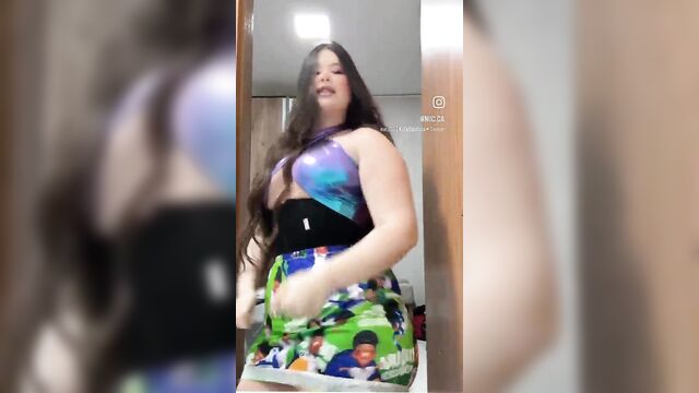 A fat white woman was caught on camera rebelling