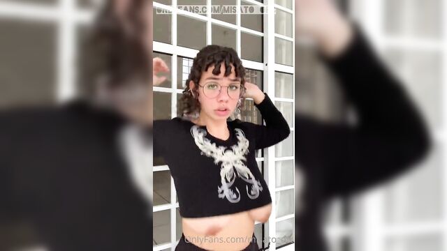 Misato shiraishi is an experienced japanese mature who knows how to fuck
