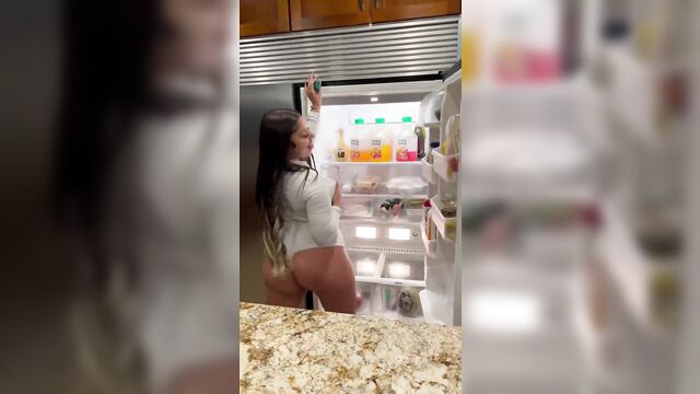 A juicy and sexy ass is leaked from onlyfans mega