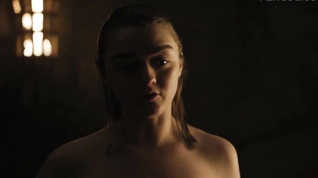 Maisie williams gets her pussy railed and takes a messy cumshot