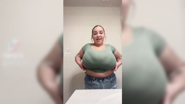 Lightskinned girl with huge boobs gets fucked hard