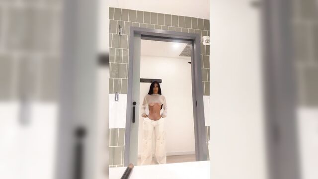 Skinny model caro brito leaks her naked pics on instagram to earn extra money