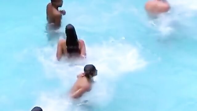 Beatriz, alane and isabelle get fucked in the pool by some risk-takers