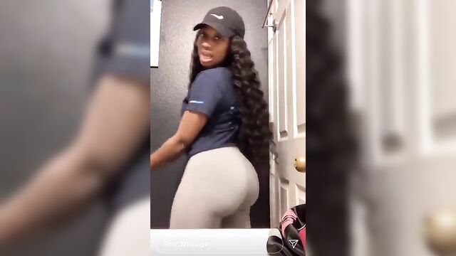 Thick ebony backshots with a lot of creaminess
