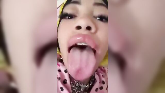 Watch this cute little ebony slut with dsl's suck my cock