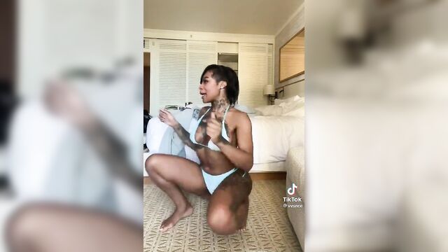 Rapper wwvsnce - female rapper from detroit - official music video