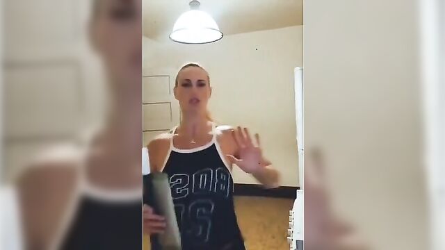 Big booty vanessa cater gets fucked hard and deep