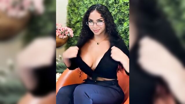 Deepthroat blowjob with a slutty tiktoker in slow motion