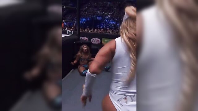 The ivy wwe, a hot and sexy wrestling match with twerking