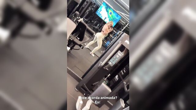Michelle andrezza rebolando on the live of ruyter