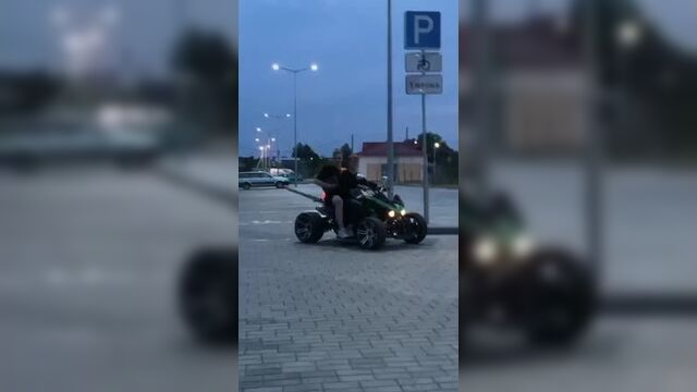 Мелстрой сходка боровых атакуют тачку 