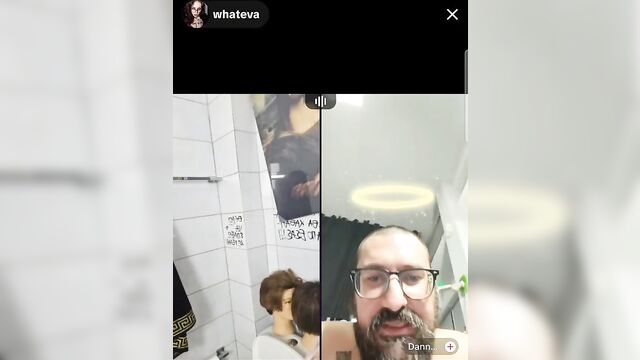 Tiktok live streaming from a naked greek beauty