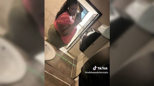 Black tiktok girls with fat asses, shaking them hard and doing naughty things