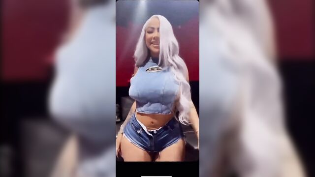 69 position sex with yailin la mas viral and anuel aa