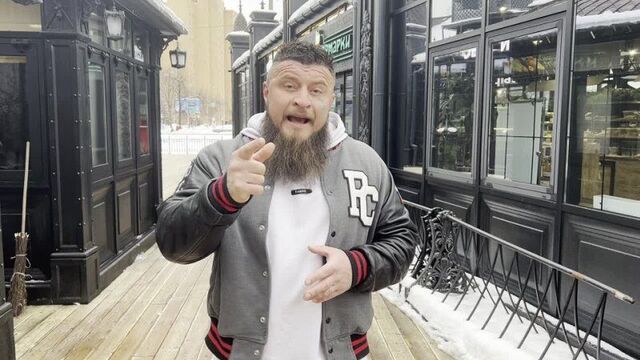 Макс топор бросил вызов своему тренеру альберту кармазяну