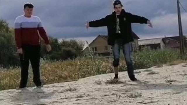 Lil debil-дисс на бурого (премьера клипа)