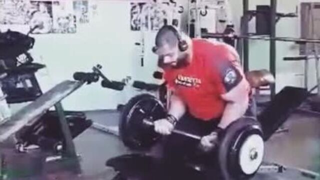 Леван сагинашвили-вес штанги 130 кг