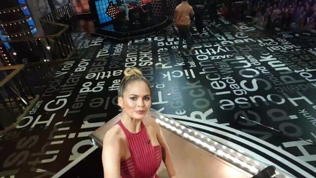 Лорен коэн и сонеква мартин-грин на «lip sync battle»