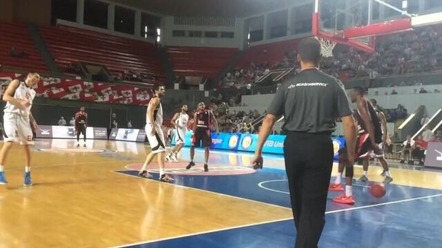 Шоу-тайм в тбилиси.