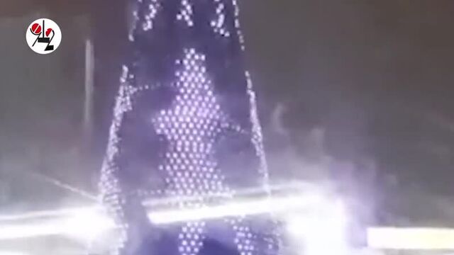 Тау - голые тёлки на главной ёлке. real video