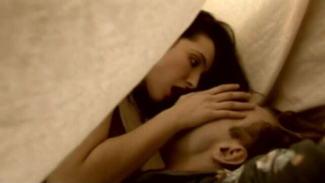 Isabelle vitari nude - le monde de raoul (2003)